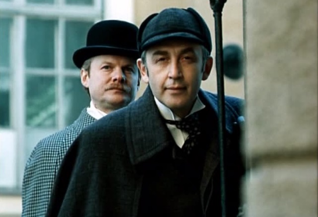 Sherlock Holmes russo