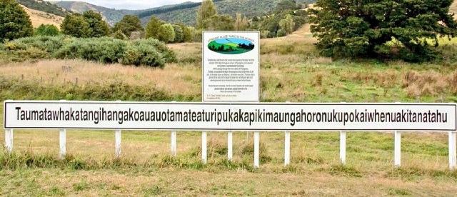 Taumatawhakatangihangakoauauotamateaturipukakapikimaungahoronukupokaiwhenuakitanatahu