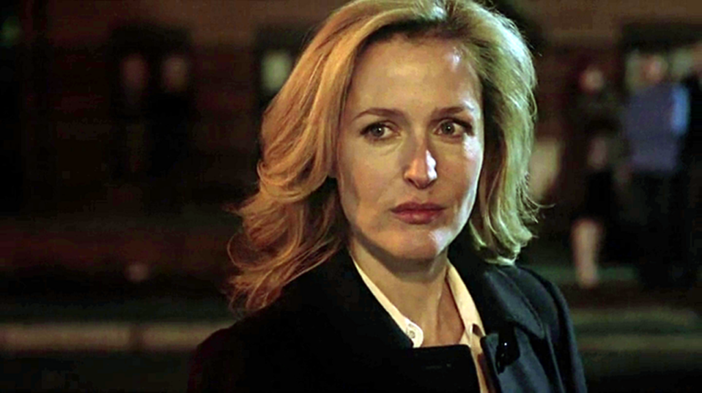 Gillian Anderson rivela che un personaggio (da lei interpretato) le ha cambiato la vita: «Non mi prendevo abbastanza cura di me»