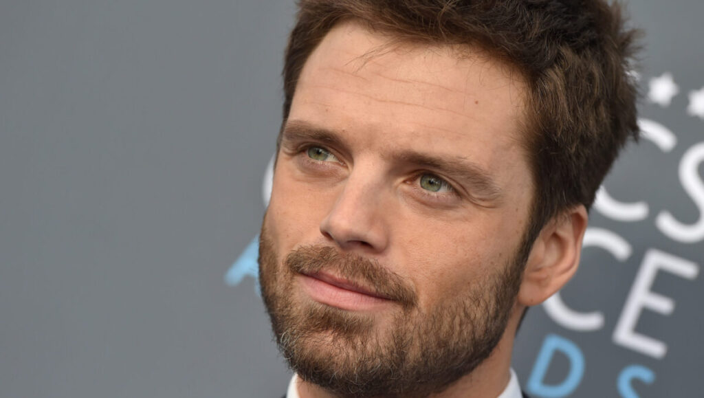 Il commovente discorso (e la dedica) di Sebastian Stan ai Golden Globe: «…ha lasciato il suo Paese per me»