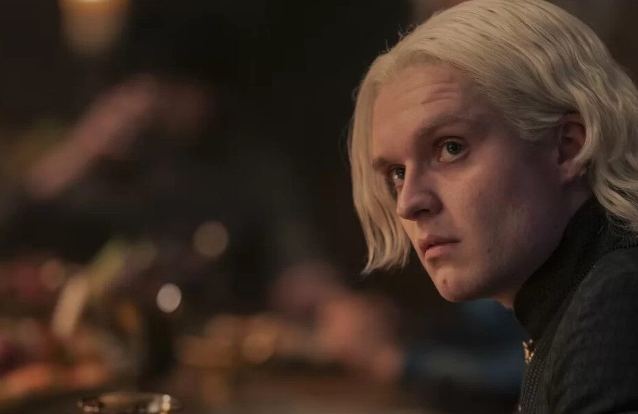 aegon targaryen in una scena di house of the dragon