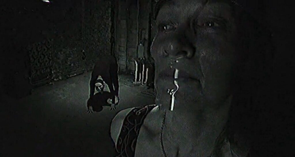 una delle scene più macabre di The Poughkeepsie Tapes, tra i migliori film horror found footage 