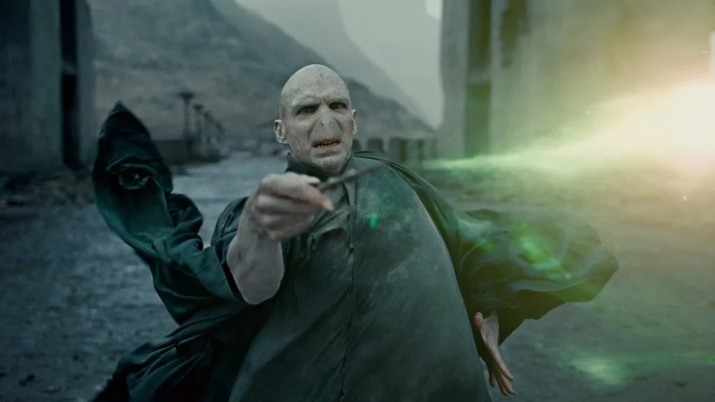 Voldemort in una scena di Harry Potter e i Doni della Morte Part.2