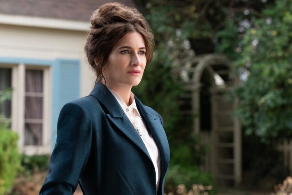 Kathryn Hahn nei panni di Agatha Harkness