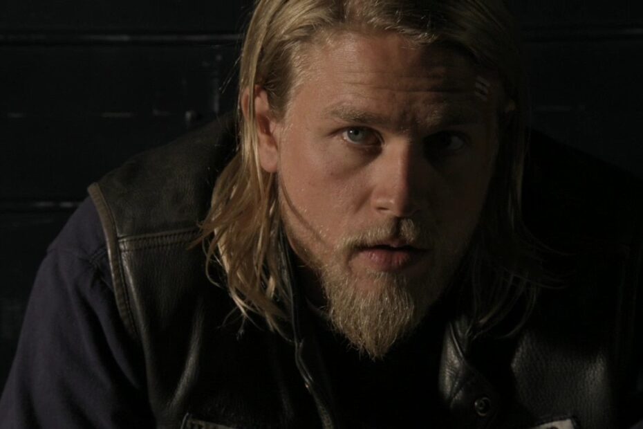 Charlie Hunnam in una scena di Sons of Anarchy, una delle Migliori Serie Tv da vedere di sempre