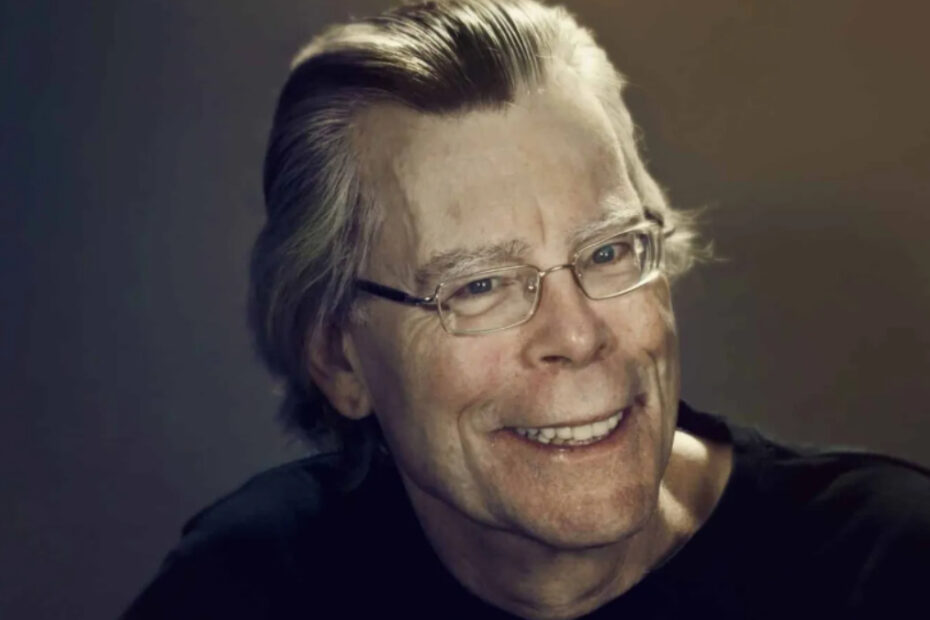 Il grande scrittore Stephen King in una foto recente