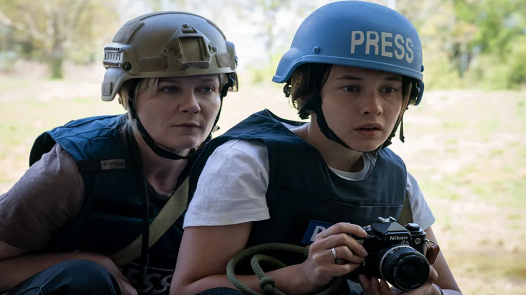 Kirsten Dunst and Cailee Spaeny in  'Civil War' 