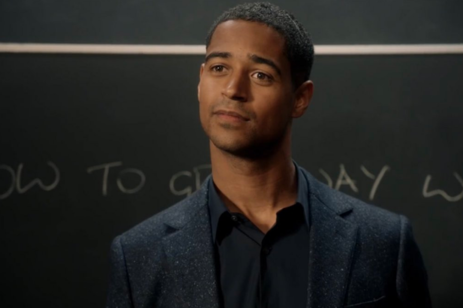 Alfred Enoch in una scena di How to get away with Murder