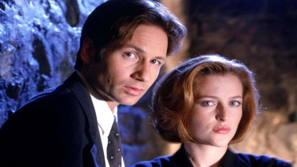 David Duchovny e Gillian Anderson in una scena di X-Files, una delle Serie Tv da vedere mai premiata come Miglior Serie Tv Drama