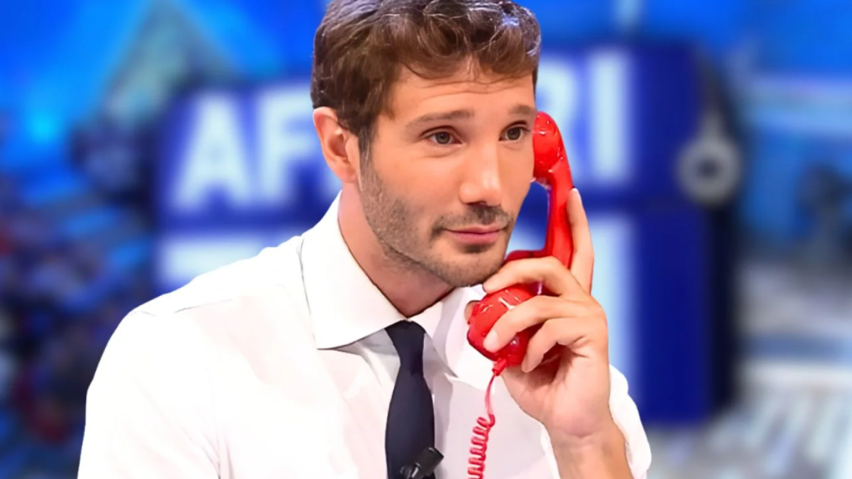 Stefano De Martino, conduttore di Affari Tuoi