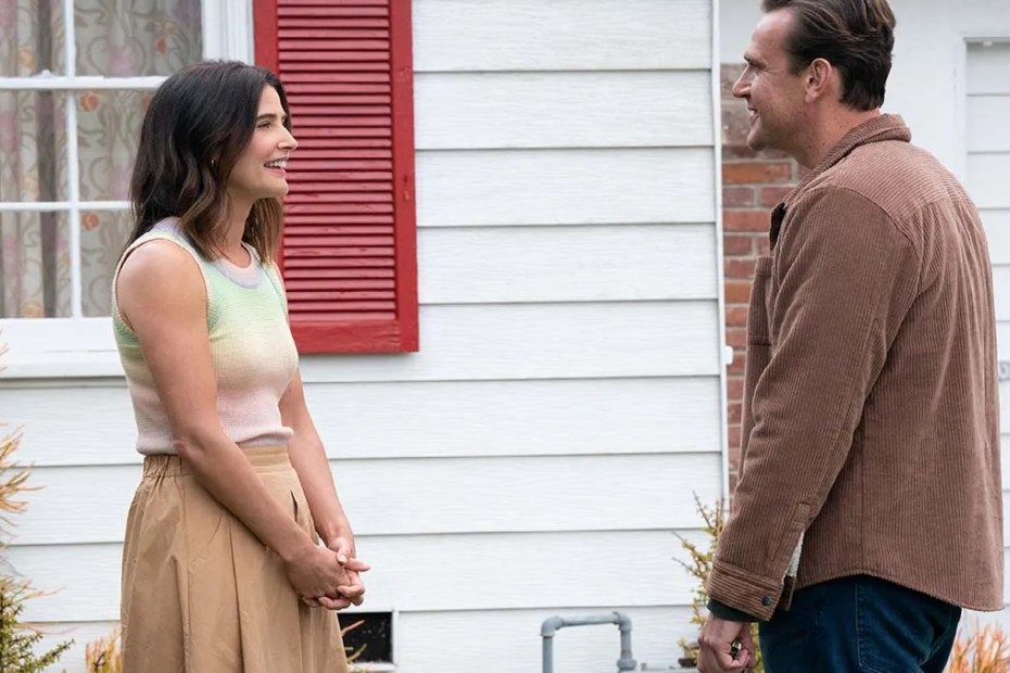 Cobie Smaulders e Jason Segel in Shrinking 2x10, su Apple TV+