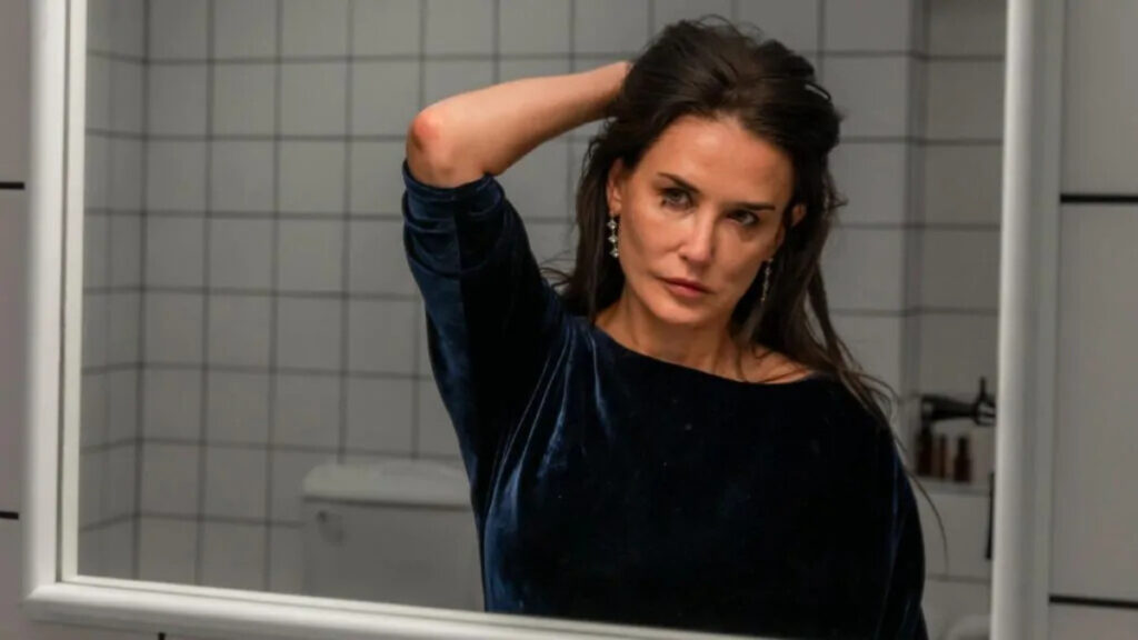 Demi Moore in una scena di The Substance, tra i migliori film del 2024