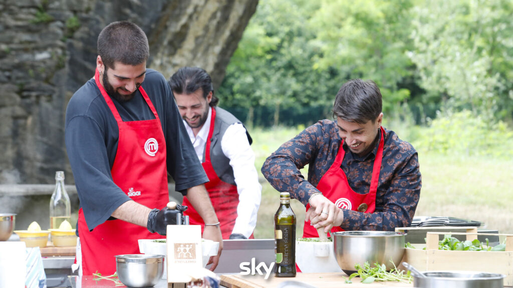 Samuele e Simone in esterna a MasterChef 14 - Immagini concesse da Sky Italia