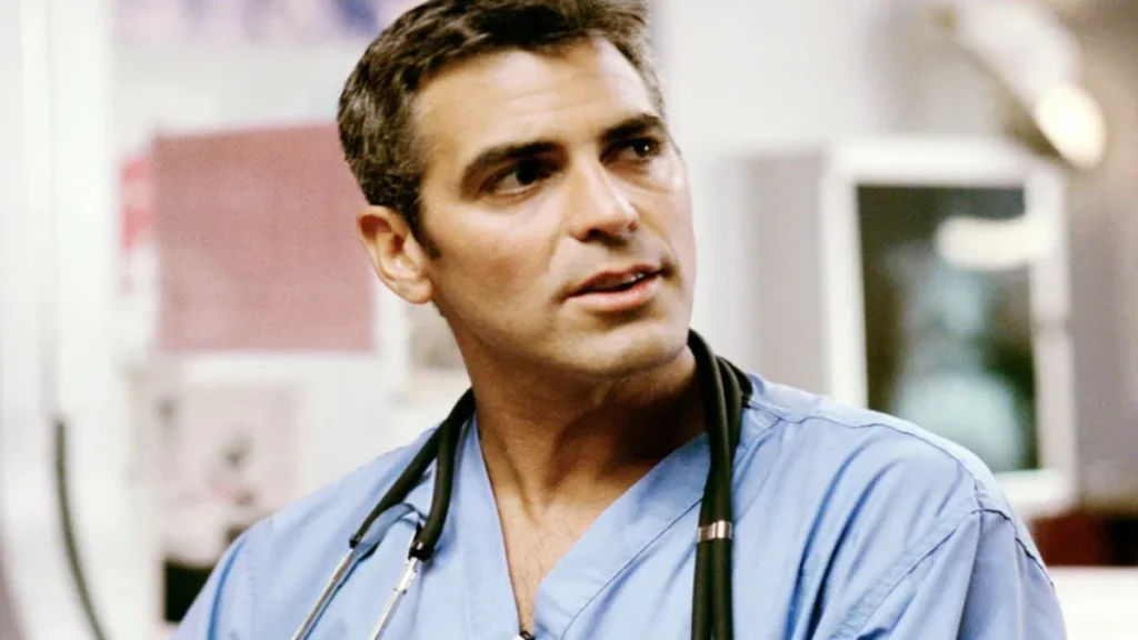 In foto George Clooney in una scena di E.R., contemporanea di Friends