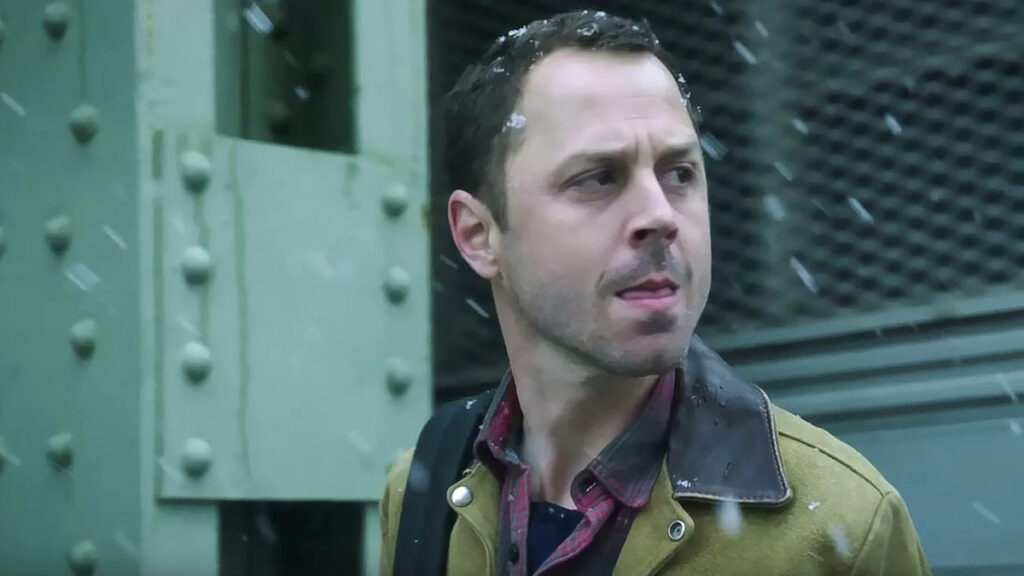 Giovanni Ribisi in una scena di Sneaky Pete, tra le Serie Tv da vedere che meno hanno ottenuto il successo che avrebbero meritato