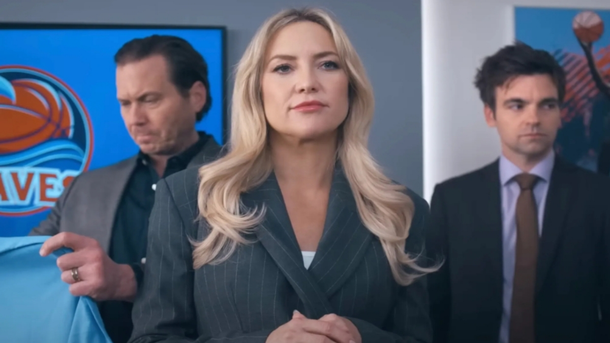 In foto Kate Hudson in una scena della più attesa novità Netflix di questa settimana, Running Point