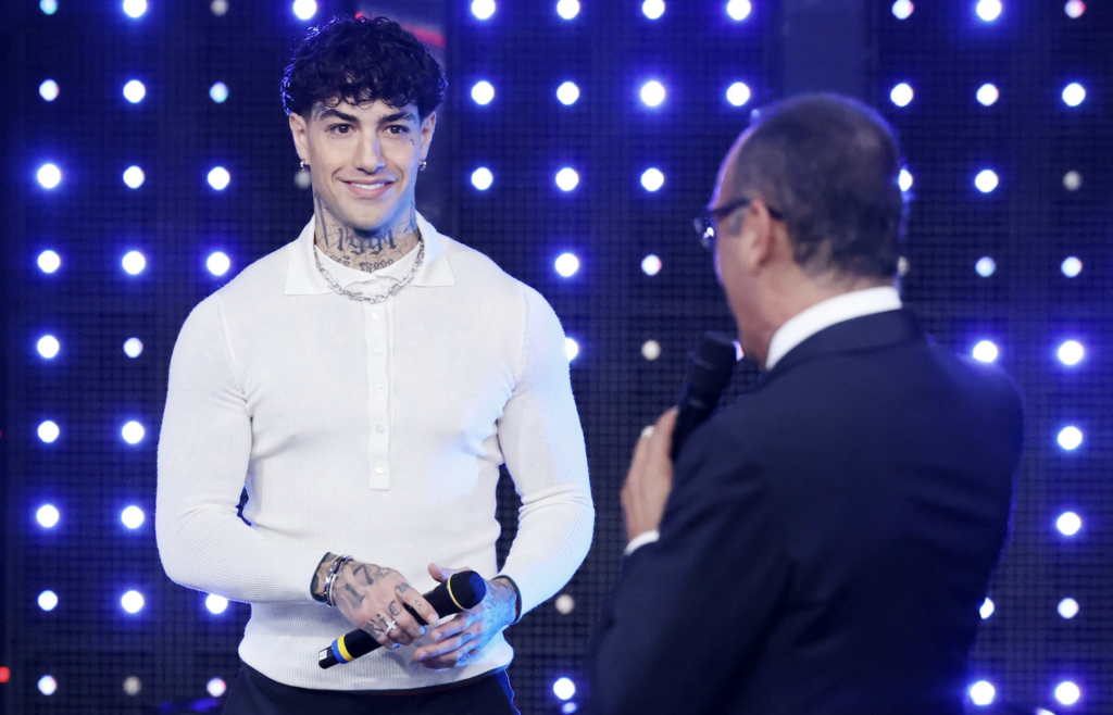 Tony Effe a Sanremo con Carlo Conti 