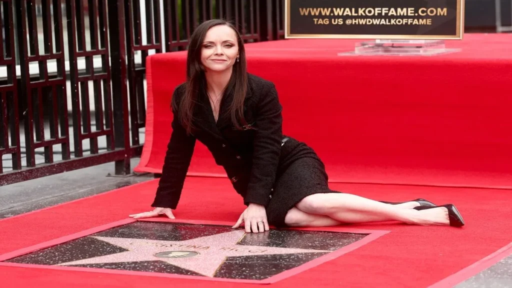 Christina Ricci ha ricevuto (finalmente) la sua stella sulla Walk of Fame